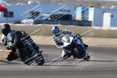 media/Dec-18-2022-SoCal Trackdays (Sun) [[8099a50955]]/Turn 2 (950am)/